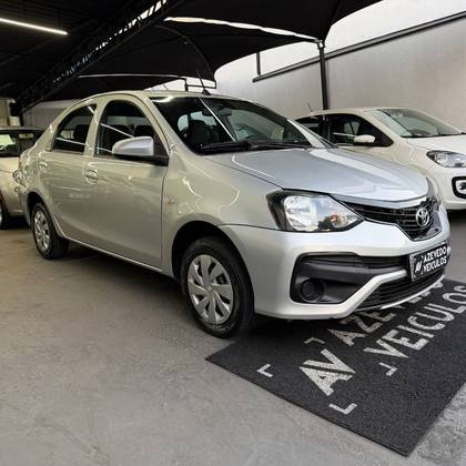 TOYOTA ETIOS 1.5 X PLUS SEDAN 16V FLEX 4P MANUAL TOYOTA ETIOS 1.5 X PLUS SEDAN 16V FLEX 4P MANUAL